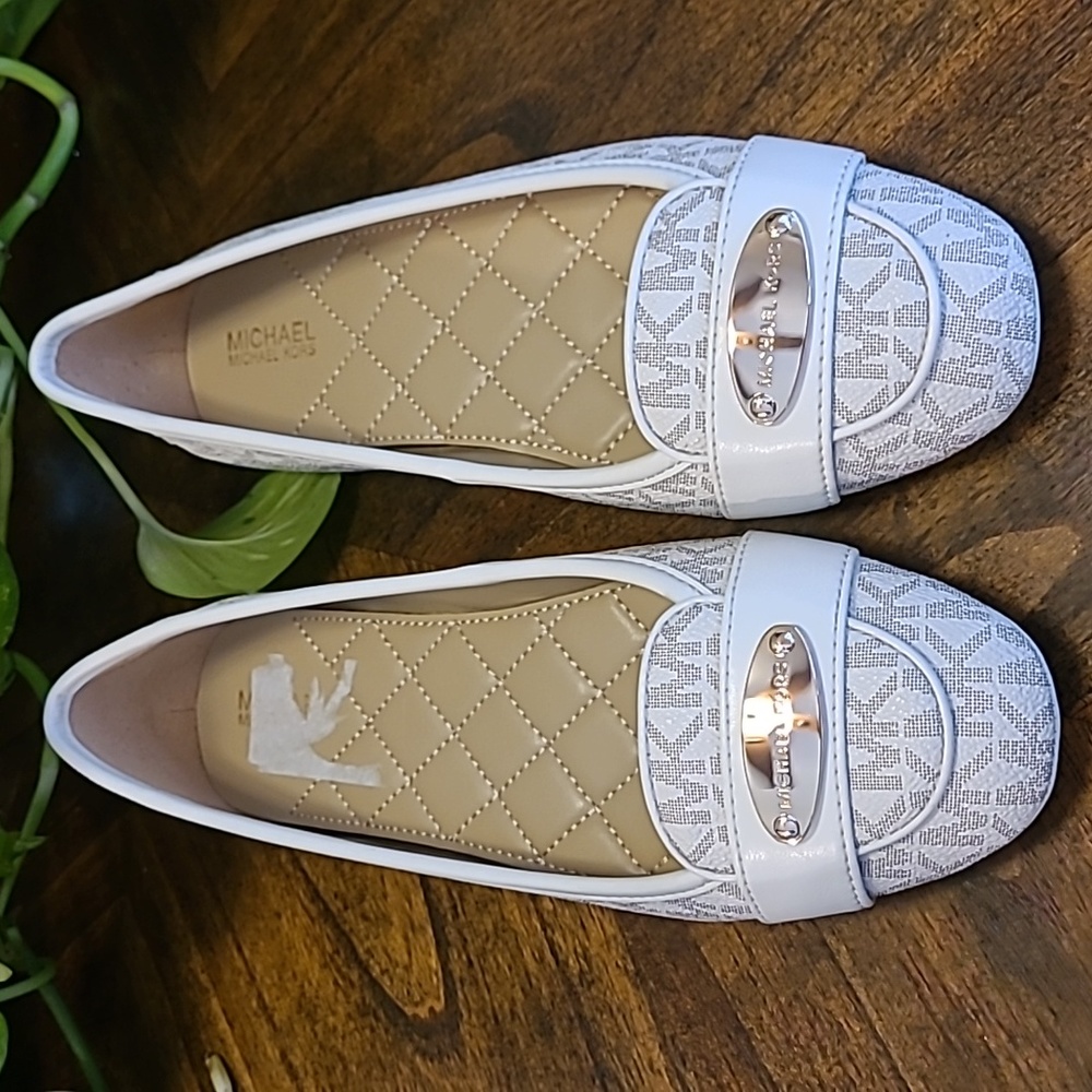 Michael Kors plate moc flats - Picture 2 of 11